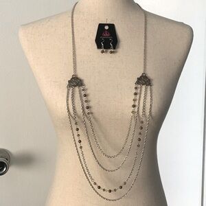 NWOT Paparazzi Bohemian Silver & Green Jewelry Set